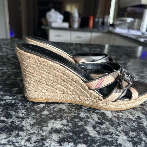 Burberry shoes. Mink condition